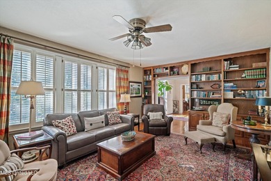 A timeless Georgian-style estate built in 1947 and lovingly - photo 19