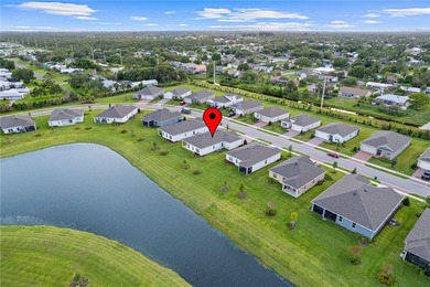 Move in ready Lake front home on premium lot available now - photo 21
