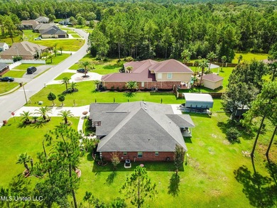 Location !!! Location !!! Location !!!! This Beautiful Floridian - photo 6