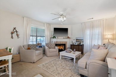 A timeless Georgian-style estate built in 1947 and lovingly - photo 54
