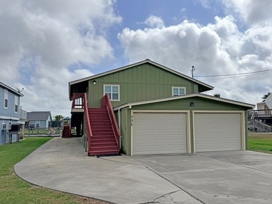 Welcome to laid-back Texas coastal living where fishing, boating - photo 2