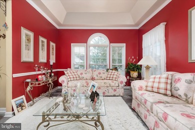 Welcome home to easy living in the beautiful and sought-after - photo 3
