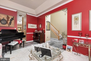 Welcome home to easy living in the beautiful and sought-after - photo 4