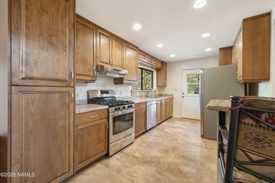 Beautifully crafted mountain home on over half an acre with - photo 11