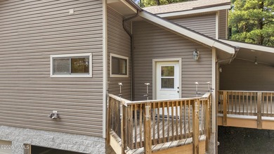 Beautifully crafted mountain home on over half an acre with - photo 12