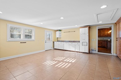 Waterfront Living in Roseberry Creek - Basement Rancher on Appx - photo 27