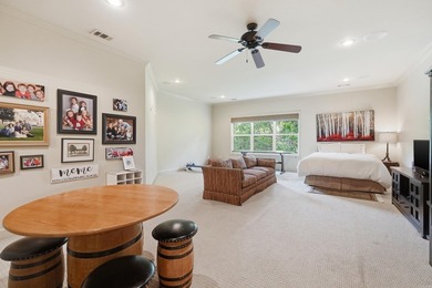 Welcome to Winthrop Point in sought-after Woodlands Edge! This - photo 29
