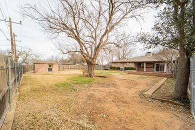 YES! A lovely FOUR bedroom home located in a great neighborhood - photo 10