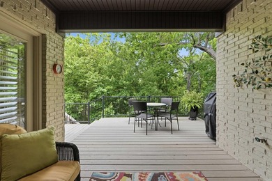 Welcome to Winthrop Point in sought-after Woodlands Edge! This - photo 32