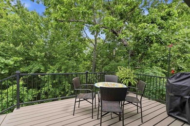 Welcome to Winthrop Point in sought-after Woodlands Edge! This - photo 34
