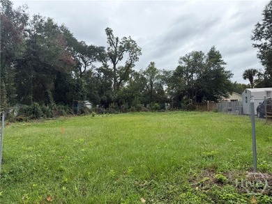 For sale: a vacant, buildable lot measuring 35' x 100', located - photo 1