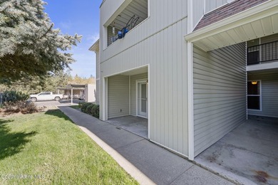 Welcome to effortless Idaho living. Nestled inside a peaceful - photo 14