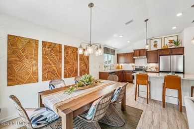 TOUR THIS STUNNING FORMER MODEL HOME TODAY! This home includes 3 - photo 6