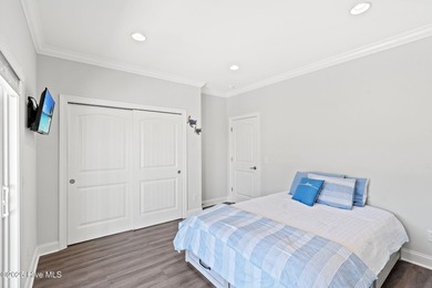 Stunning 4BR/4.5BA Ocean Isle Beach Island Home - Private