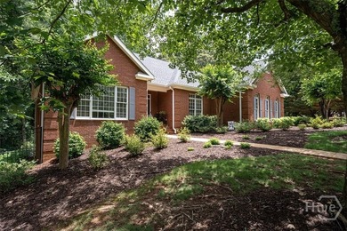 JENNINGS MILL. Convenient location, golf club community - photo 2