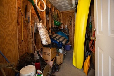 Very nice 4 Bedroom/4 Bath raised beach home only three blocks - photo 29