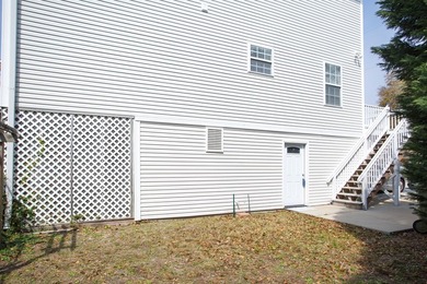 Very nice 4 Bedroom/4 Bath raised beach home only three blocks - photo 35