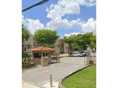 Excellent Opportunity! 2-Bedroom, 2-Bath Condo in a Prime - photo 1