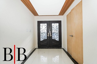Discover Modern Elegance in This Stunning Custom-Built Home! - photo 2