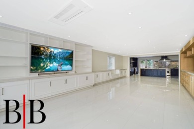 Discover Modern Elegance in This Stunning Custom-Built Home! - photo 7