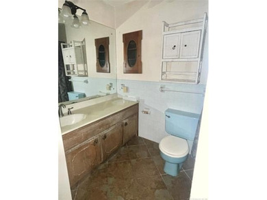 With some TLC this home could have it all! Located in Arrowhead - photo 13