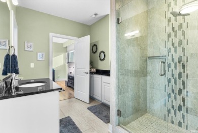 **PRICE IMPROVEMENT**Enjoy the best of Downtown in this