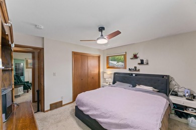 Live your BEST life in this Oconomowoc ranch. Nothing beats the - photo 17