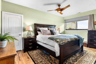 **PRICE IMPROVEMENT**Enjoy the best of Downtown in this