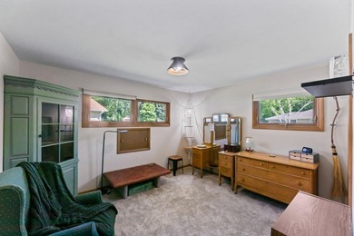 Live your BEST life in this Oconomowoc ranch. Nothing beats the - photo 20