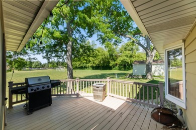 Live your BEST life in this Oconomowoc ranch. Nothing beats the - photo 23