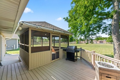 Live your BEST life in this Oconomowoc ranch. Nothing beats the - photo 24