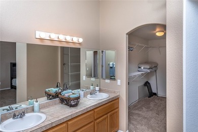 Looking for a move-in ready home or a solid  investment? This - photo 25