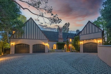 Welcome to the Saratoga Country Manor. Situated on a private and - photo 1