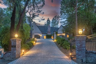 Welcome to the Saratoga Country Manor. Situated on a private and - photo 3