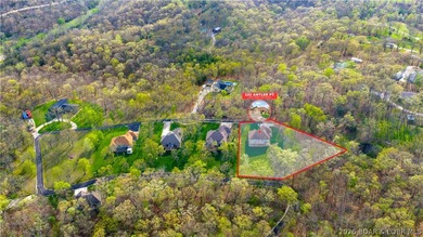 Tucked into the peaceful Deer Path Estates community, 132 Antler - photo 34