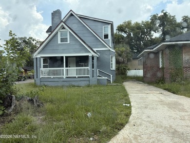 This is a FIXER UPPER 3 structures on one lot 2 buildings and a - photo 4