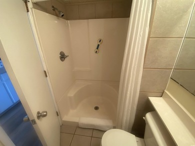 Great Location! Great getaway condo located conveniently on - photo 11