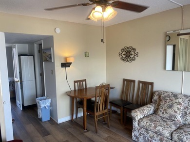 Great Location! Great getaway condo located conveniently on - photo 14