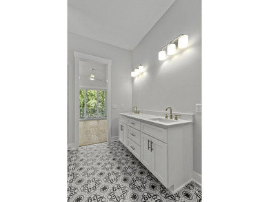 Welcome Investors to 19 Broadway Street - a prime short term - photo 15