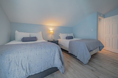 Corner unit, bay views, and income potential-this rare 2-bedroom - photo 19
