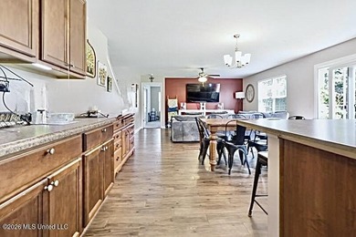 This well maintained home in the desirable Lakeview Subdivision - photo 27