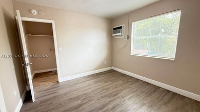 Excellent investment opportunity in the heart of Miami! This - photo 29
