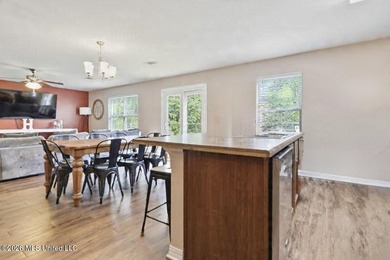 This well maintained home in the desirable Lakeview Subdivision - photo 31