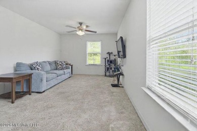 This well maintained home in the desirable Lakeview Subdivision - photo 33