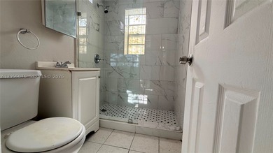 Excellent investment opportunity in the heart of Miami! This - photo 42
