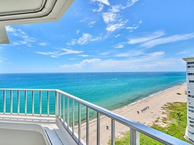 Live steps from the sand at the prestigious Chalfonte, on Boca - photo 2