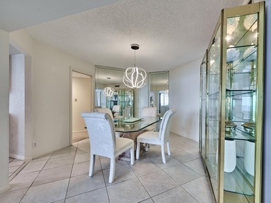 Live steps from the sand at the prestigious Chalfonte, on Boca - photo 8