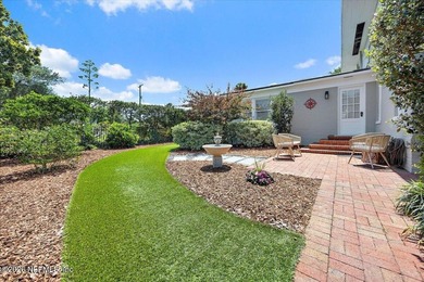 This home is the pinnacle of elegance, character, and timeless - photo 7
