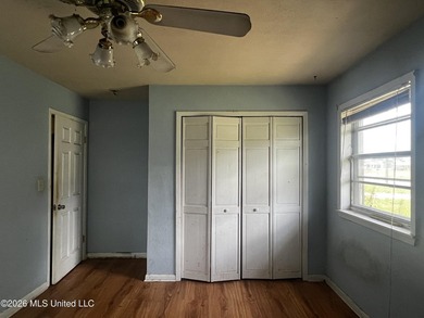 Looking for your next project? This 3-bedroom, 1.5-bath home has - photo 14