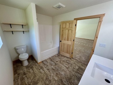 Come take a look at this 3 bedroom, 2.5 bathroom, with a 3 car - photo 16